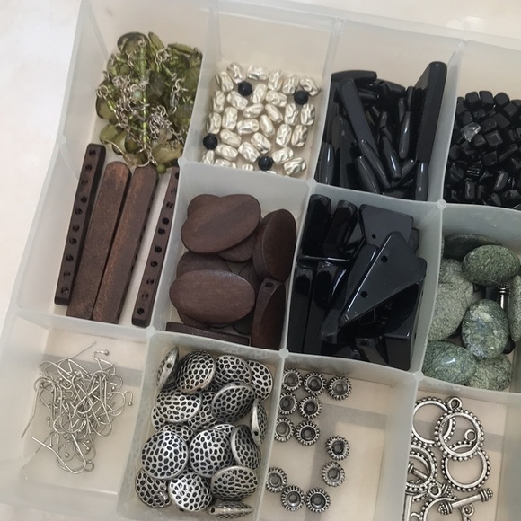 Jewelry making kit - Picture 3 of 3